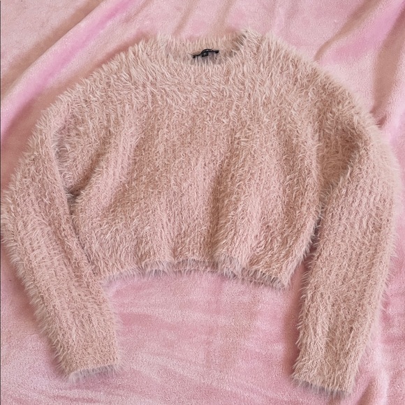 🌸🎀 SUN + MOON Light Pink Fuzzy Cropped Sweater Size L - Picture 3 of 6
